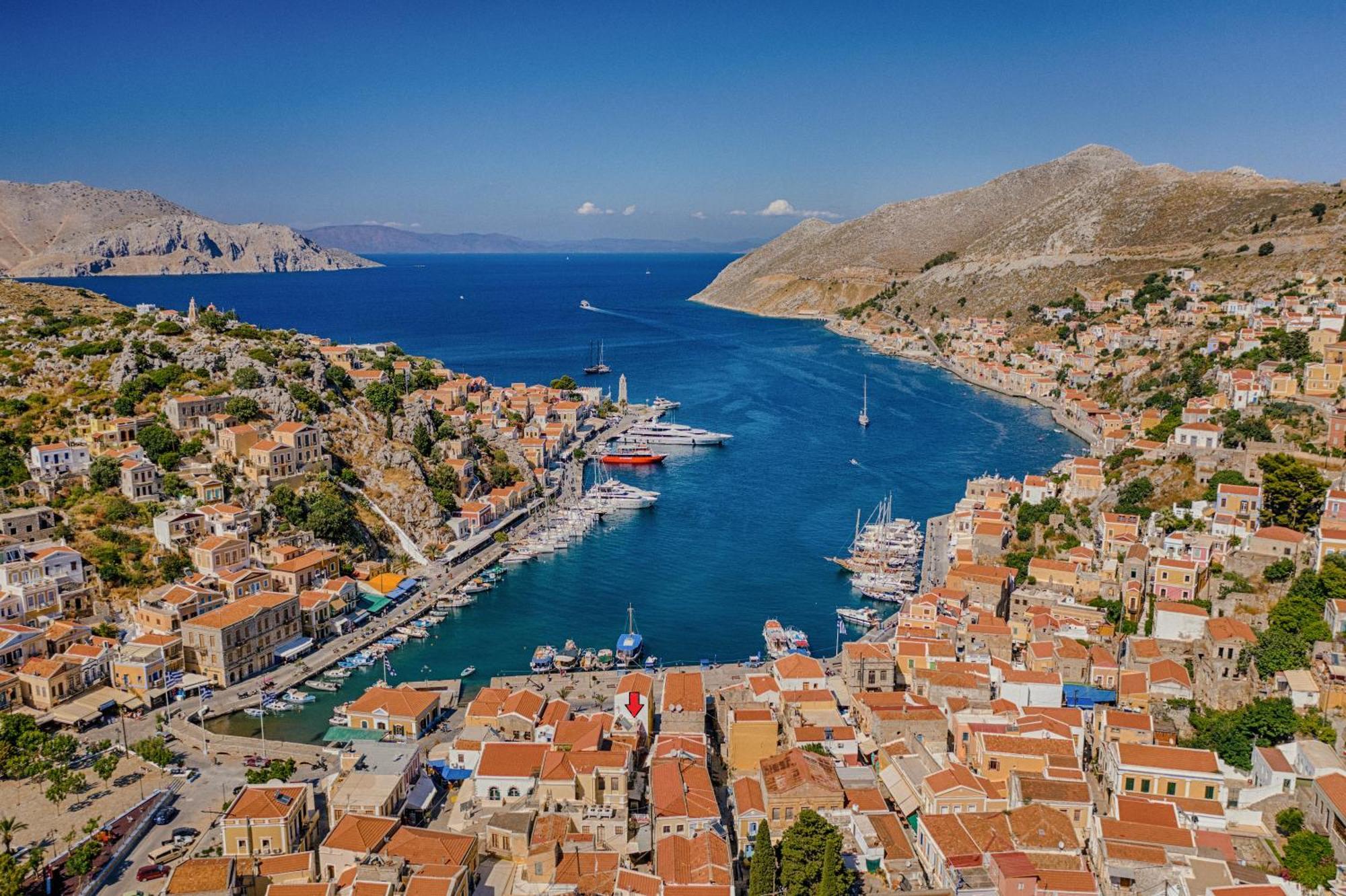 Townhall Apartment Symi Exterior photo